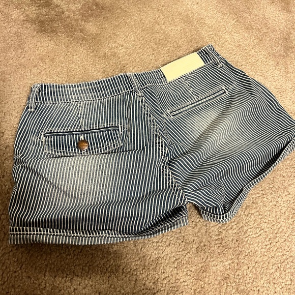 William Rast shorts - Picture 6 of 6